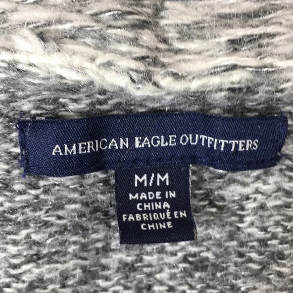 American Eagle Cardigan Sweater Gray Red Aztec Striped‎ - Picture 6 of 11